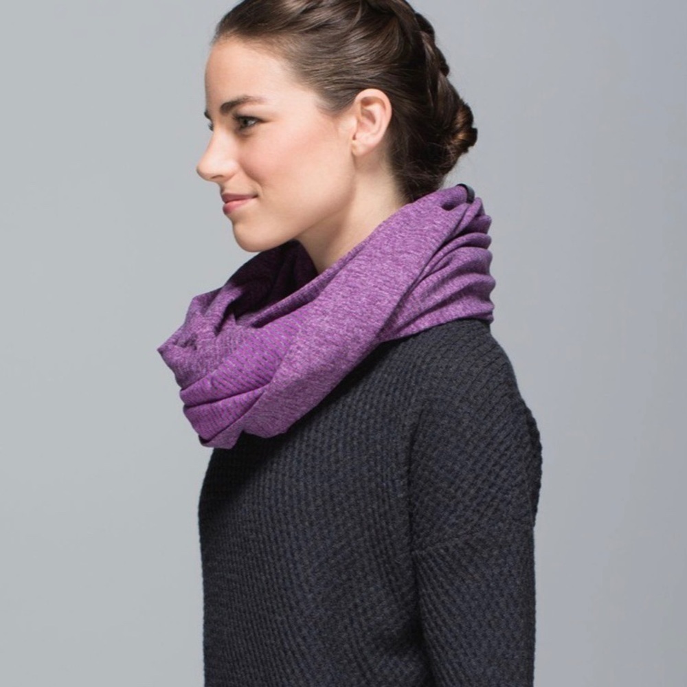 LULULEMON VINYASA SCARF